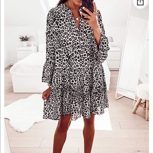 Dresses & Skirts - NWOT leopard dress